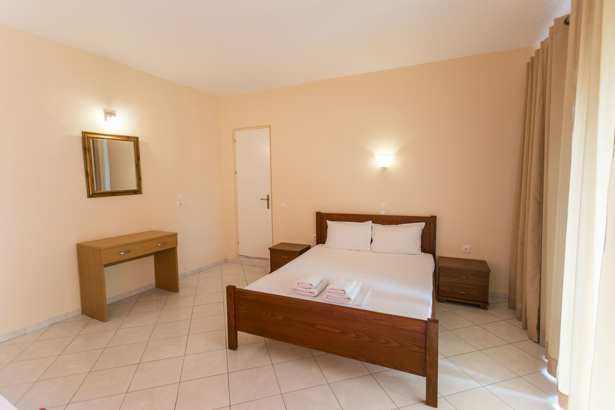Narkissos Rooms Parga Exteriör bild